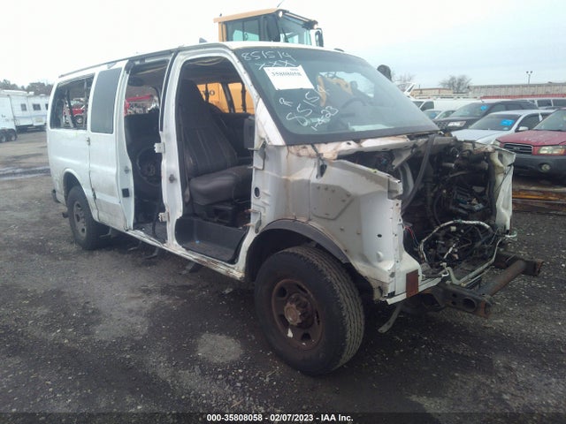 2014 1GAWGPFG2E1117849 main image