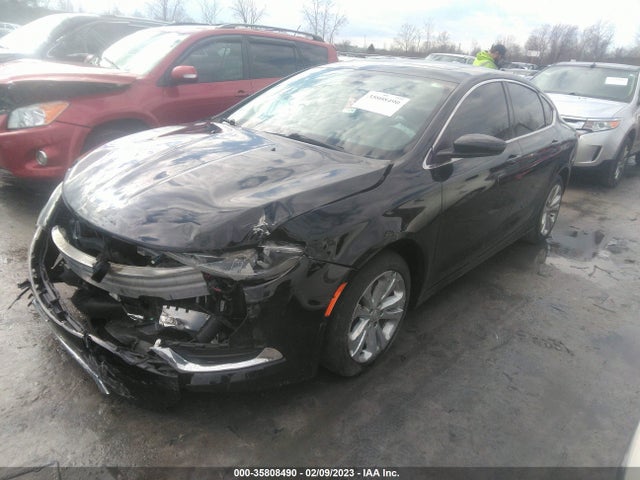 Chrysler 200 Limited 2016 1C3CCCAB4GN102070 Image 2
