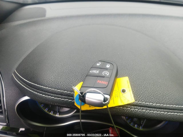 Chrysler 300 2021 2C3CCABT1MH562903 Image 3