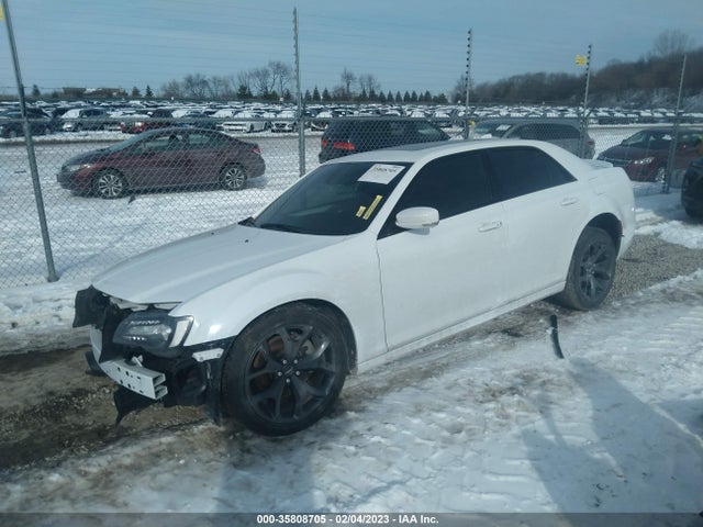 Chrysler 300 2021 2C3CCABT1MH562903 Image 2