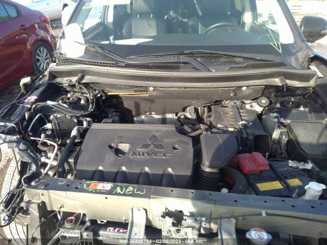 JA4AZ3A32JZ071549 Mitsubishi Outlander Es/se/sel/le