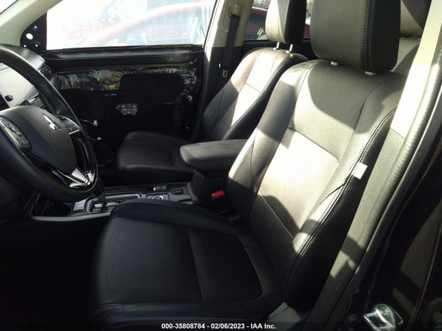 JA4AZ3A32JZ071549 Mitsubishi Outlander Es/se/sel/le