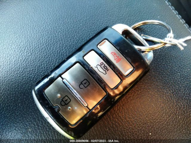 KNALW4D43F6021749 KIA K900 Luxury