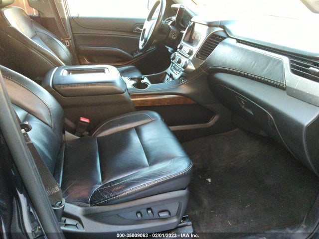 2016 Chevrolet Suburban, VIN: 1GNSKHKC2GR125572