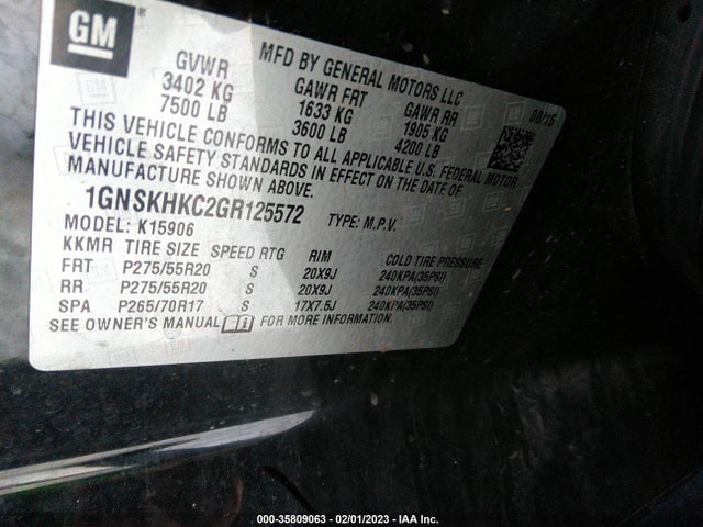 2016 Chevrolet Suburban, VIN: 1GNSKHKC2GR125572