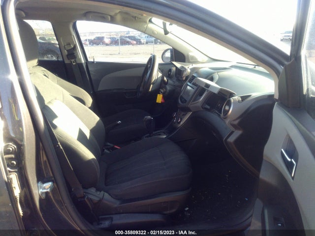 Chevrolet SONIC LT 2014 1G1JC5SB6E4206729 Image 6