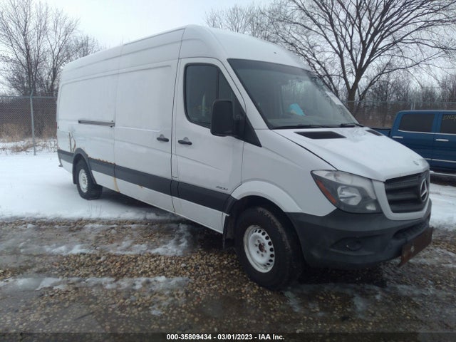 2014 WD3PE8DE2E5822954 main image