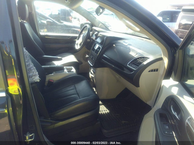 2C4RC1BG3ER243040 Chrysler Town & Country Touring
