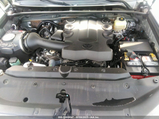 Toyota 4RUNNER SR5 2019 JTEBU5JR1K5614676 Image 11