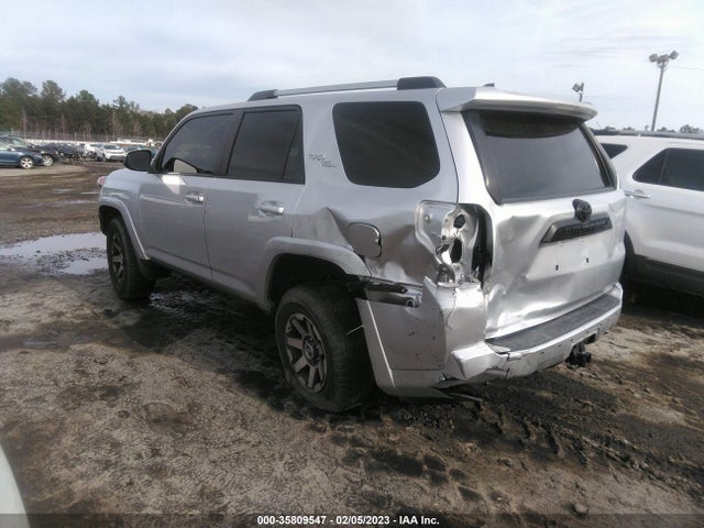 Toyota 4RUNNER SR5 2019 JTEBU5JR1K5614676 Image 4