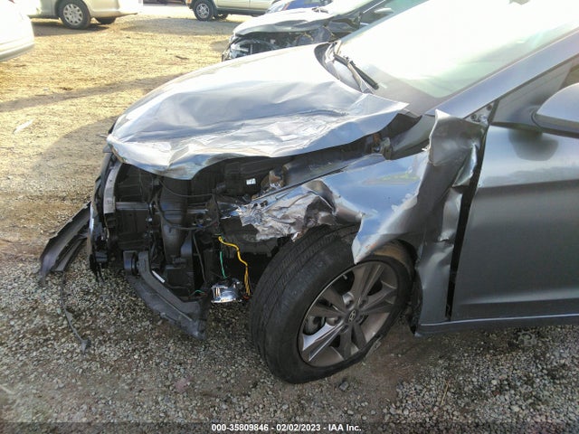 2018 HYUNDAI ELANTRA SEL VIN: 5NPD84LF6JH321997