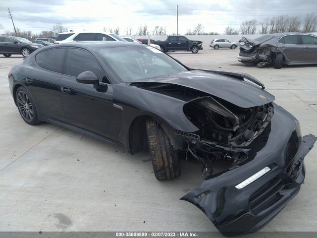 2016 Porsche Panamera, VIN: WP0AA2A70GL002347