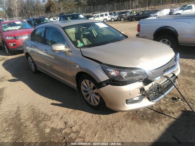 2014 1HGCR2F86EA162097 main image