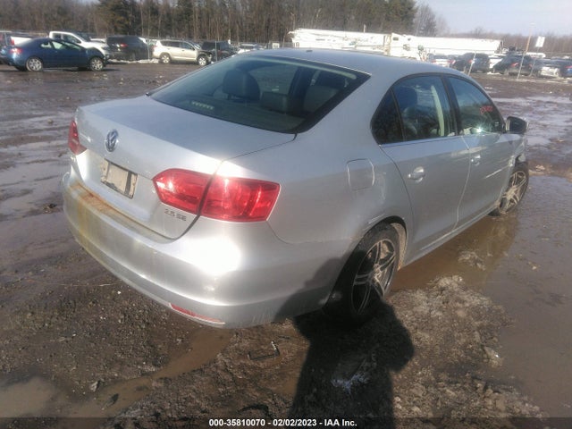 Volkswagen JETTA SEDAN 2013 3VWDP7AJ4DM380375 Image 5