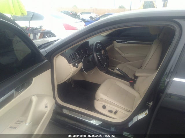 1VWDT7A37HC027116 Volkswagen Passat R-line W/comfort Pkg