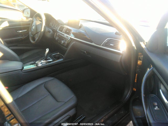 BMW 3 Series 320i 2018 WBA8A9C5XJAH14323 Image 5