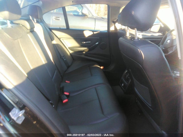 BMW 3 Series 320i 2018 WBA8A9C5XJAH14323 Image 8