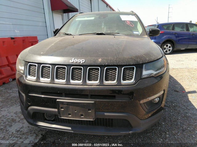 2018 Jeep Compass, VIN: 3C4NJCBB3JT304611