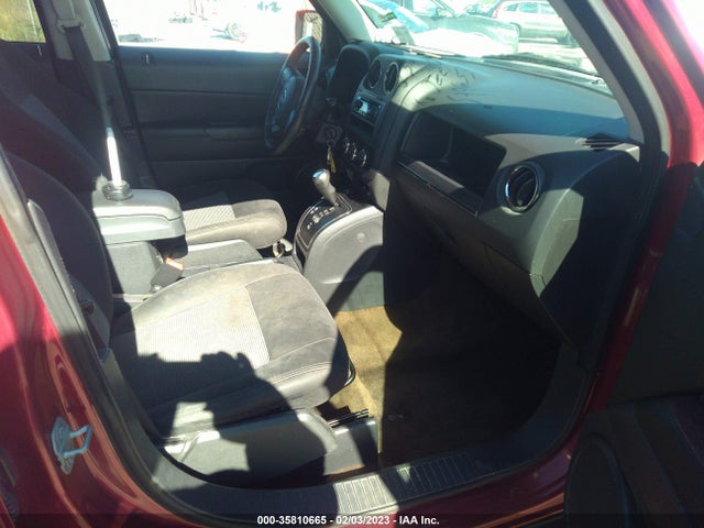 1C4NJPFA3GD599653 Jeep Patriot Latitude