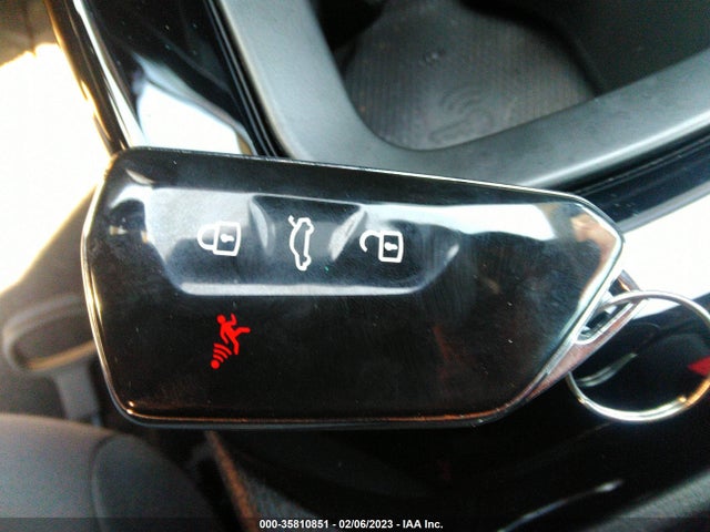 2022 Volkswagen ID.4, VIN: WVGRMPE20NP058344