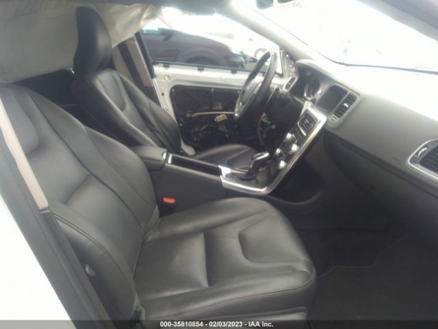 YV126MFK5G2411202 Volvo S60 T5 Drive-e Premier