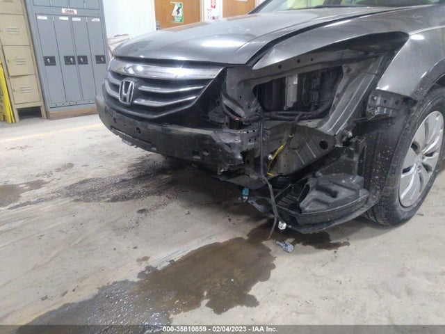 2011 HONDA ACCORD SDN LX VIN: 1HGCP2F38BA028553