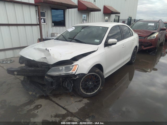 3VWD17AJ4EM237929 Volkswagen Jetta Sedan Se