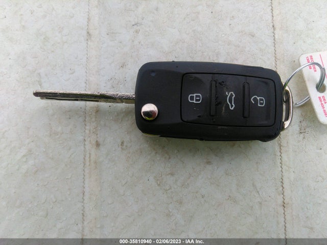 1VWBP7A39DC087842 Volkswagen Passat Se W/sunroof & Nav