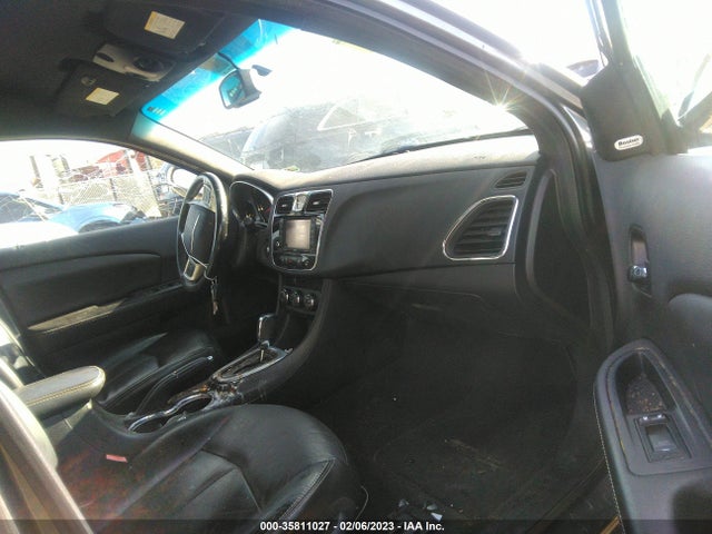 Chrysler 200 Limited 2013 1C3CCBCG3DN575621 Image 6