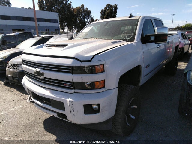 Chevrolet Silverado 2500hd Lt 2017 1GC1KVEY2HF227001 Image 2
