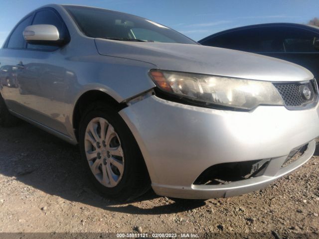 KNAFU4A27A5294455 KIA FORTE EX