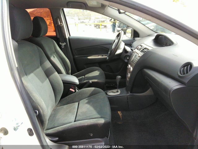 2010 TOYOTA YARIS VIN: JTDBT4K35A1375151
