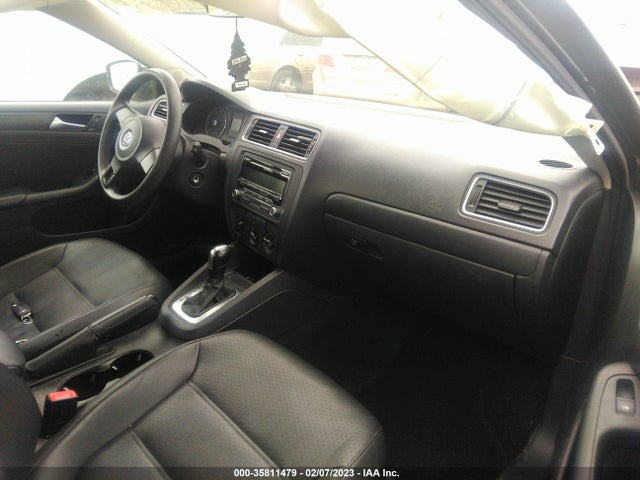 3VWD07AJ4EM297907 Volkswagen Jetta Sedan Se