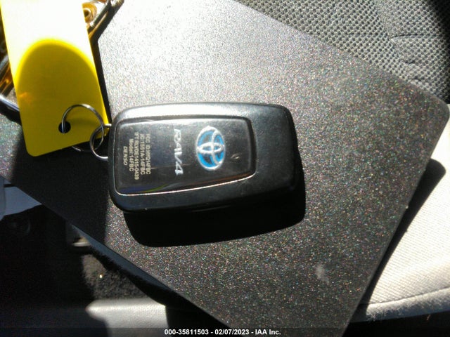 2021 Toyota RAV4, VIN: 4T3R6RFV4MU028804