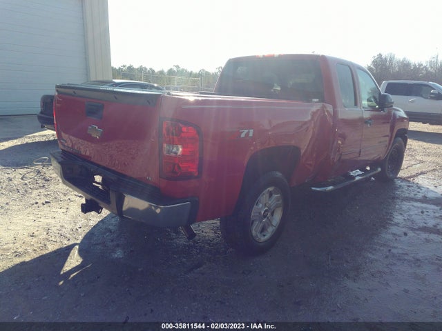 2011 CHEVROLET SILVERADO 1500 LT VIN: 1GCRCSE04BZ201157