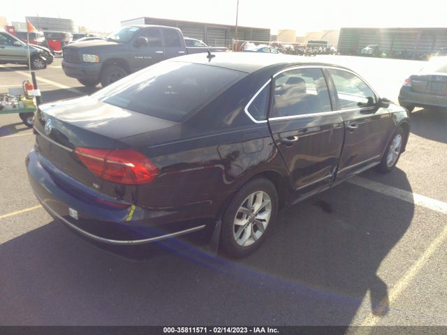 2016 Volkswagen Passat, VIN: 1VWAS7A31GC041212