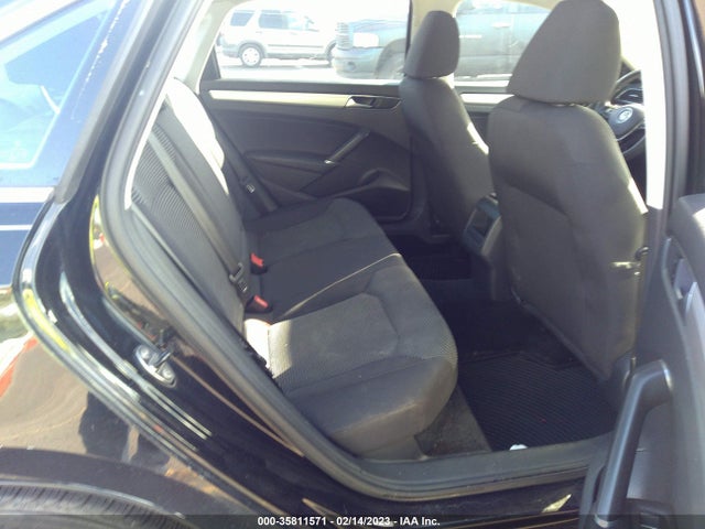 2016 Volkswagen Passat, VIN: 1VWAS7A31GC041212