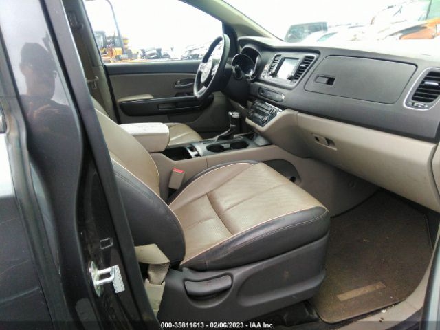 KNDMB5C15H6338855 KIA SEDONA LX