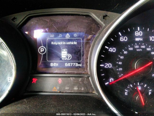 KNDMB5C15H6338855 KIA SEDONA LX