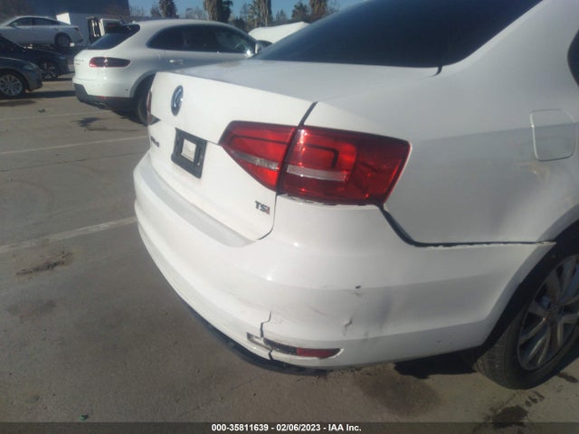 2015 Volkswagen Jetta, VIN: 3VWD17AJXFM281984