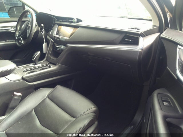 2018 Cadillac XT5, VIN: 1GYKNCRS8JZ237021