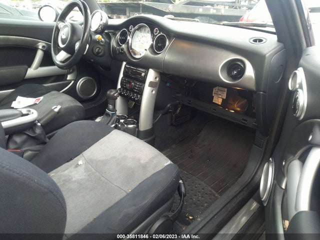 2006 MINI COOPER CONVERTIBLE S VIN: WMWRH33516TL93312