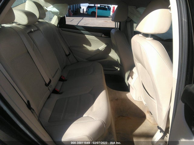 Volkswagen Passat Wolfsburg Ed 2014 1VWAS7A38EC088816 Image 9