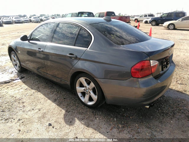BMW 3 Series 330i 2006 WBAVB33536KS38024 Image 3
