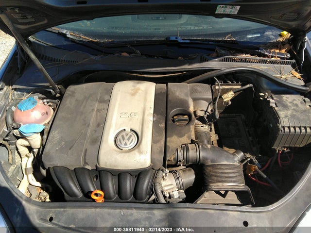 3VWEF71KX7M077346 Volkswagen Jetta Sedan Wolfsburg Edition
