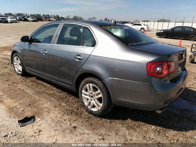3VWEF71KX7M077346 Volkswagen Jetta Sedan Wolfsburg Edition