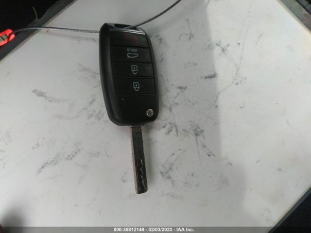 3KPA24AB2KE214603 KIA RIO S