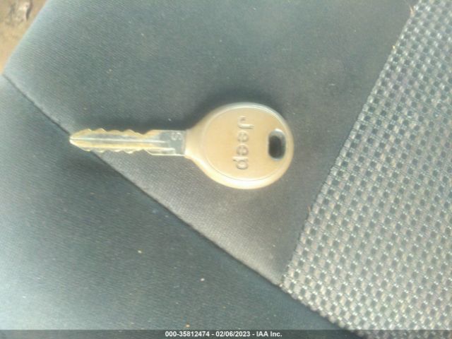 1C4NJPBB9GD649633 Jeep Patriot Sport