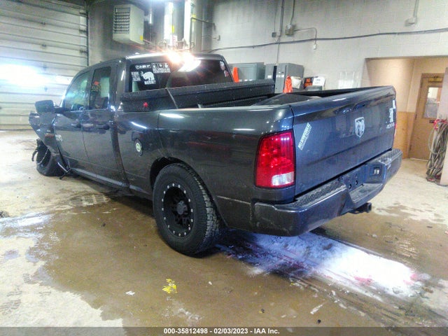 2018 RAM 1500 EXPRESS VIN: 1C6RR7FT5JS302789