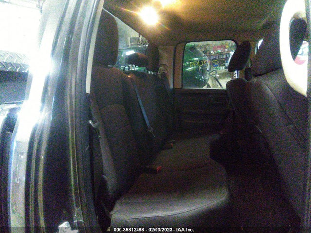 2018 RAM 1500 EXPRESS VIN: 1C6RR7FT5JS302789